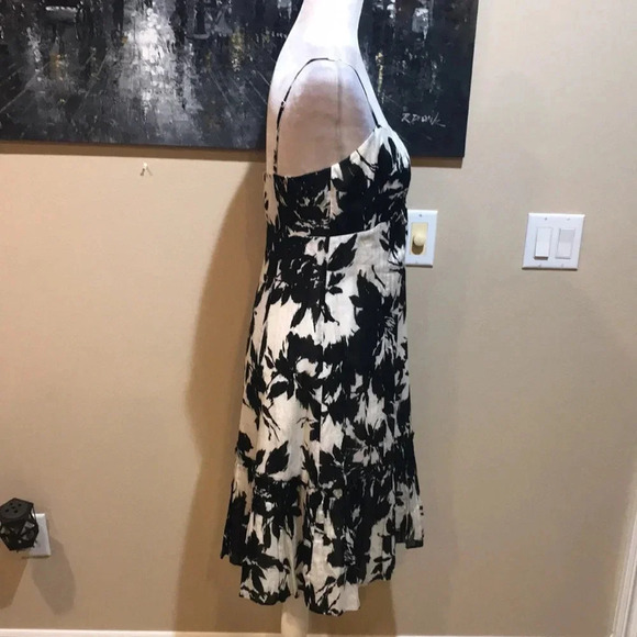 LOFT Black and White Floral Cotton Dress with Adjustable Straps & Ruffle Hem-8 - Picture 4 of 11